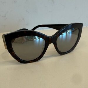 Balenciaga BA 103 Polarized Tortoiseshell Cat-Eye Sunglasses Lightweight